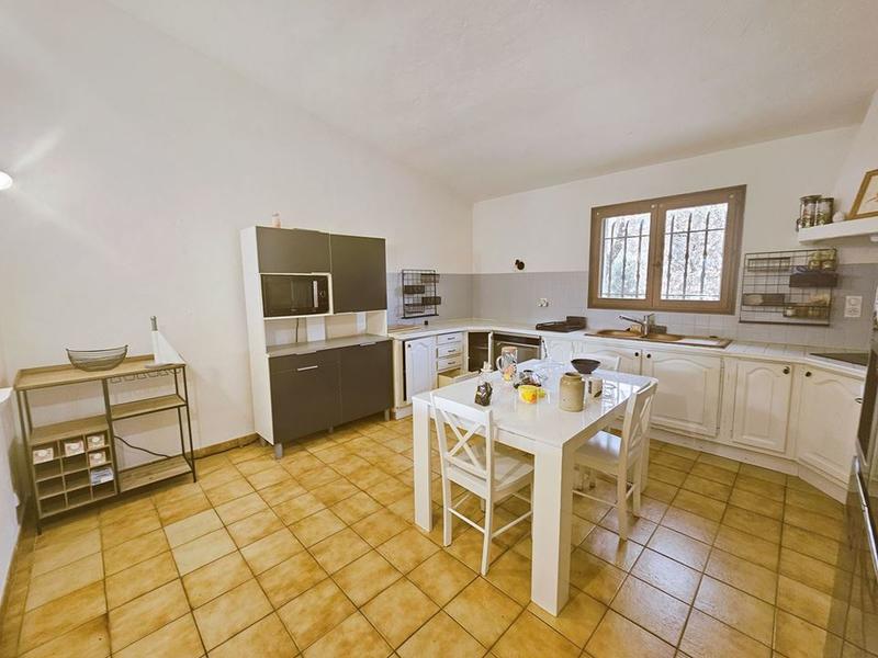 Appartement - 100 m² - 3 pièces