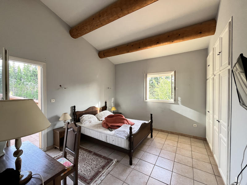 Villa - 250 m² - 6 pièces