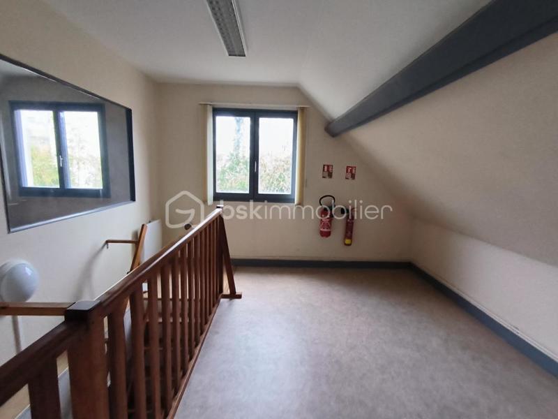 Local commercial - 161 m² - 6 pièces