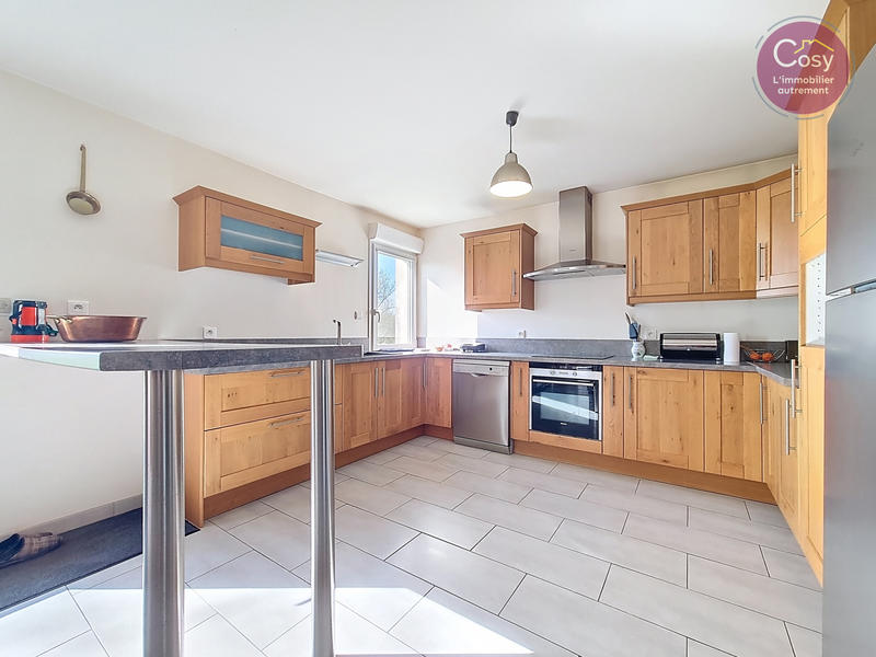 Maison - 104 m² - 5 pièces