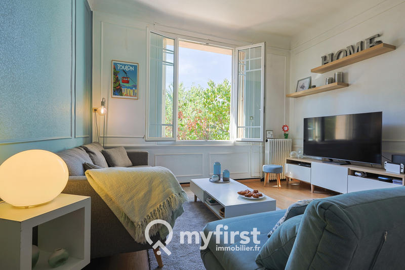 Maison - 202 m² - 6 pièces