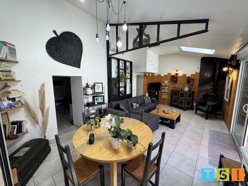 Maison - 135 m² - 6 pièces