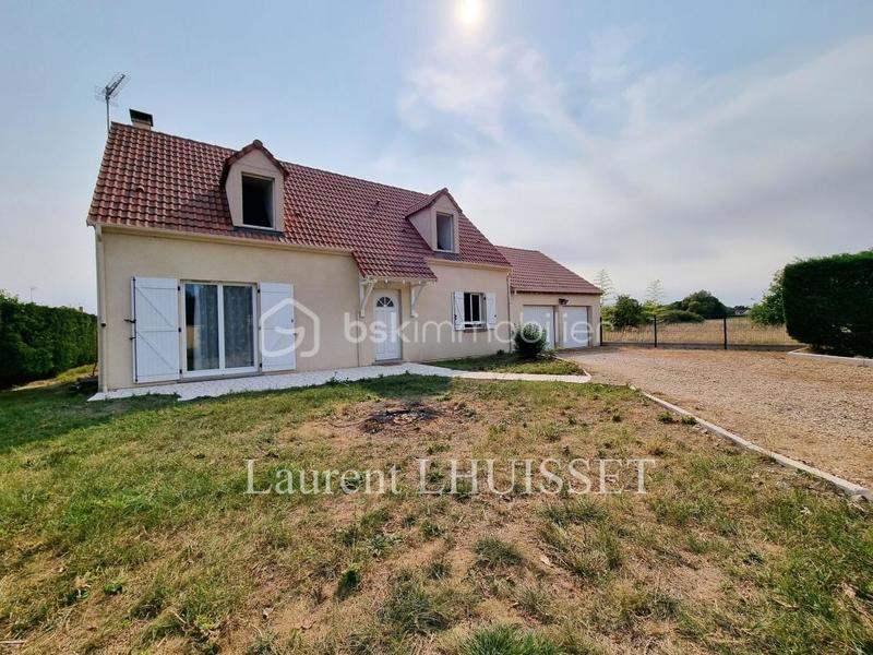 Maison traditionnelle - 131 m² - 6 pièces