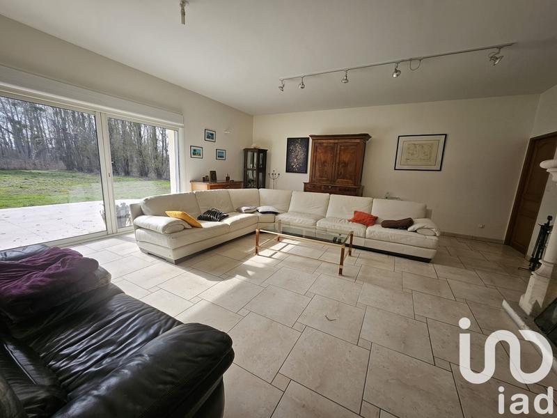 Maison - 360 m² - 10 pièces