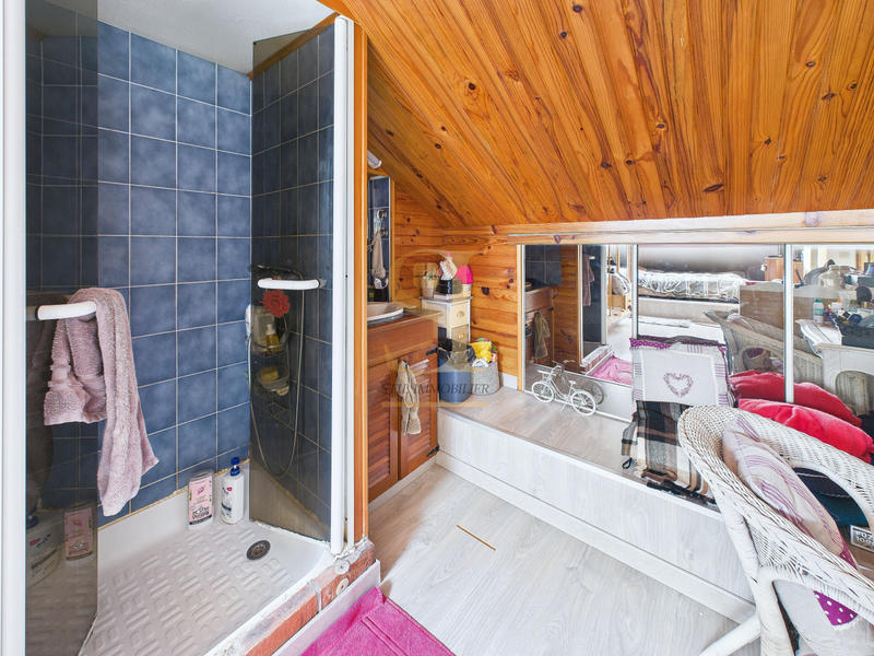 Maison - 140 m² - 7 pièces