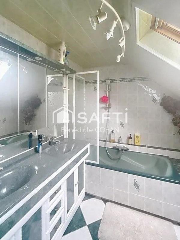 Maison - 134 m² - 5 pièces