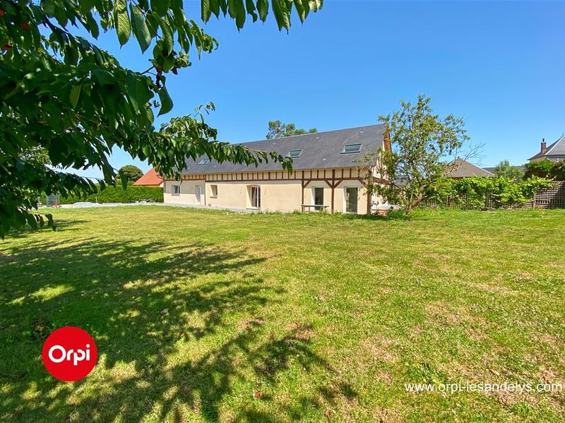 Maison - 215 m² - 8 pièces