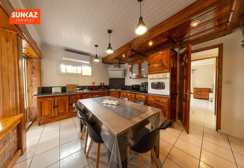 Maison - 141 m² - 6 pièces