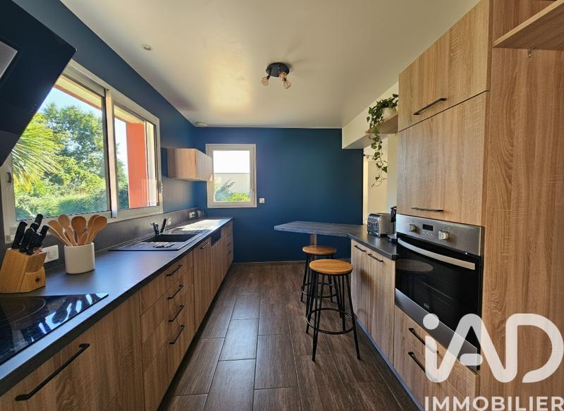 Maison - 143 m² - 7 pièces