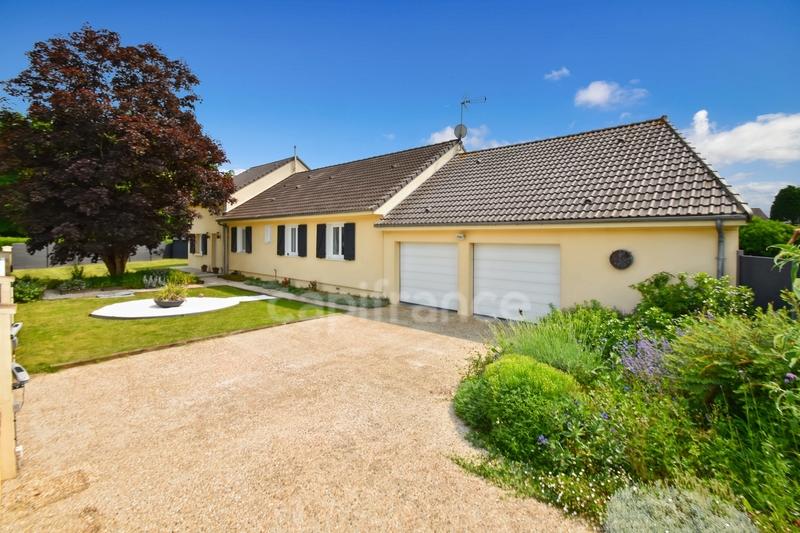 Pavillon - 163 m² - 6 pièces