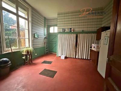 Maison - 242 m² - 7 pièces