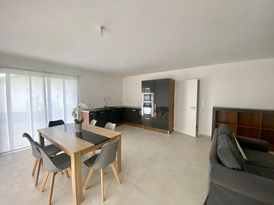 Maison - 82 m² - 4 pièces