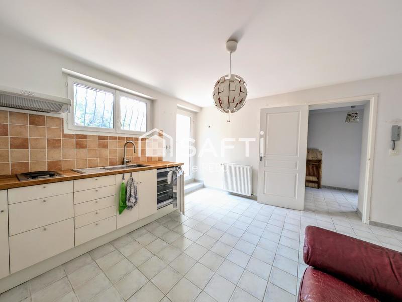 Maison - 210 m² - 9 pièces