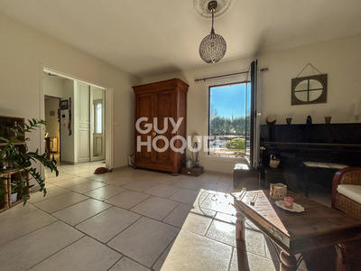 Maison - 250 m² - 10 pièces