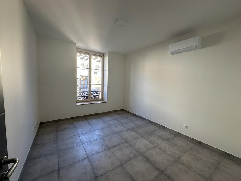 Appartement - 60 m² - 2 pièces