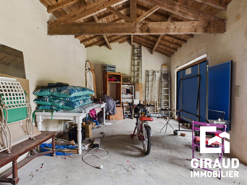 Maison ancienne - 305 m² - 6 pièces