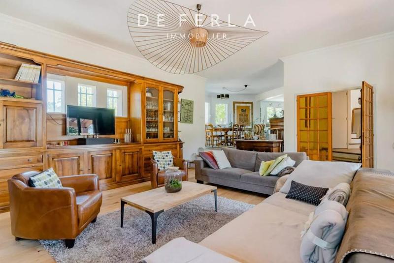 Villa - 162 m² - 6 pièces