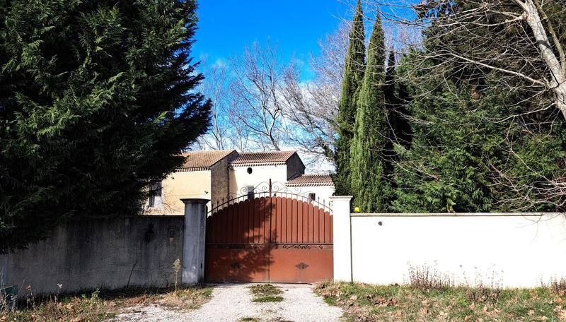 Maison - 240 m² - 10 pièces