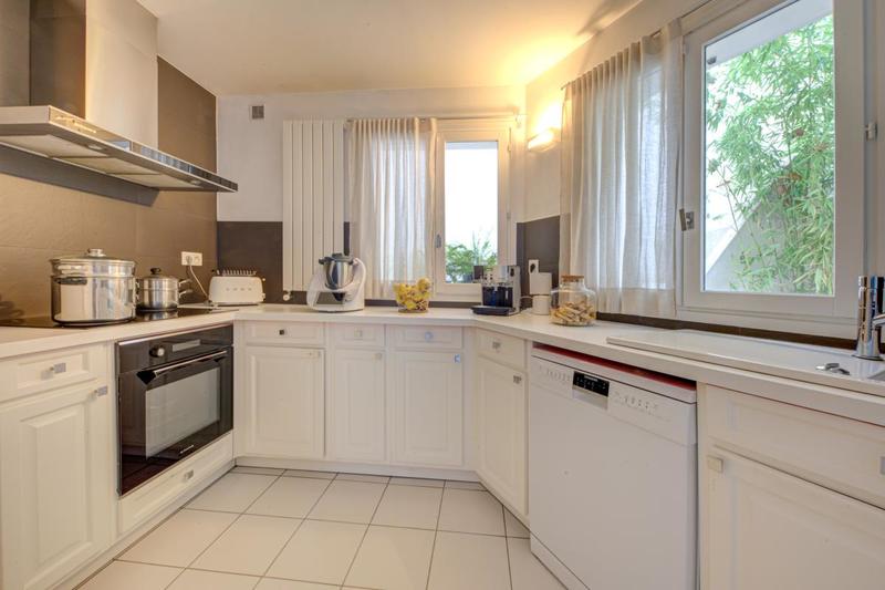 Maison - 200 m² - 7 pièces