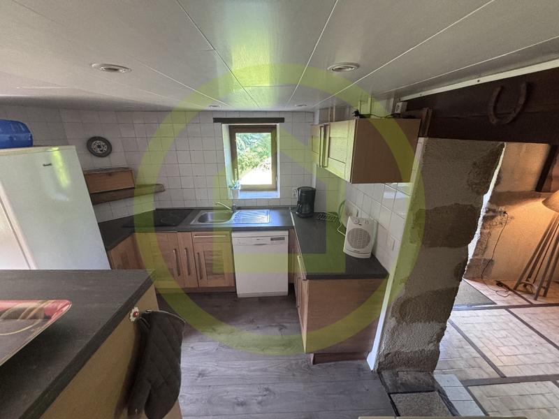 Maison - 90 m² - 6 pièces