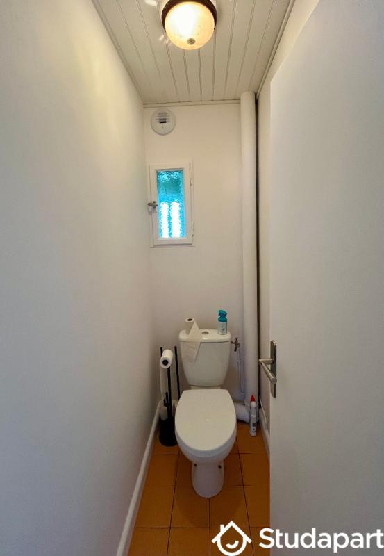 Chambre - 9 m² - 1 pièce