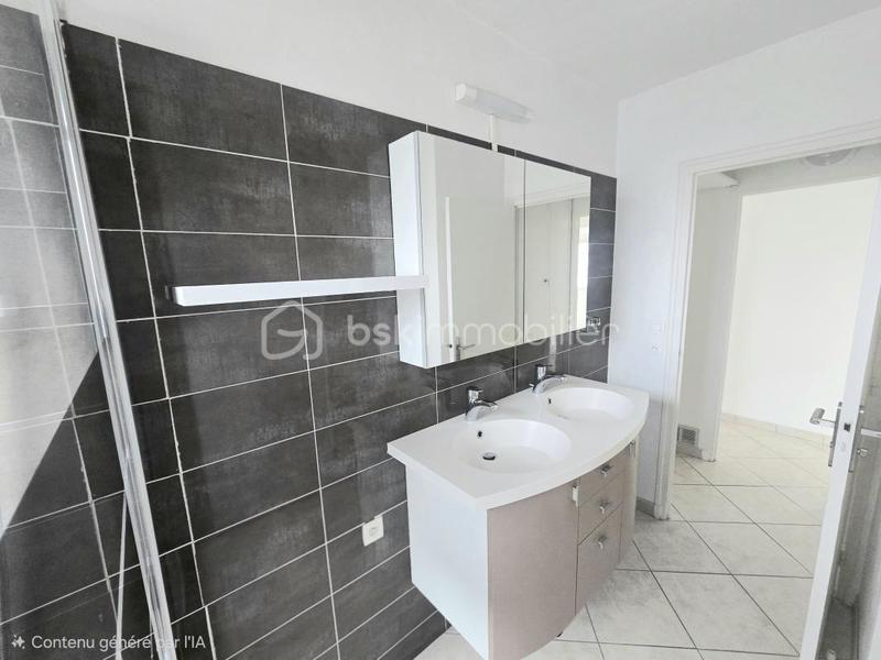 Appartement - 97 m² - 4 pièces