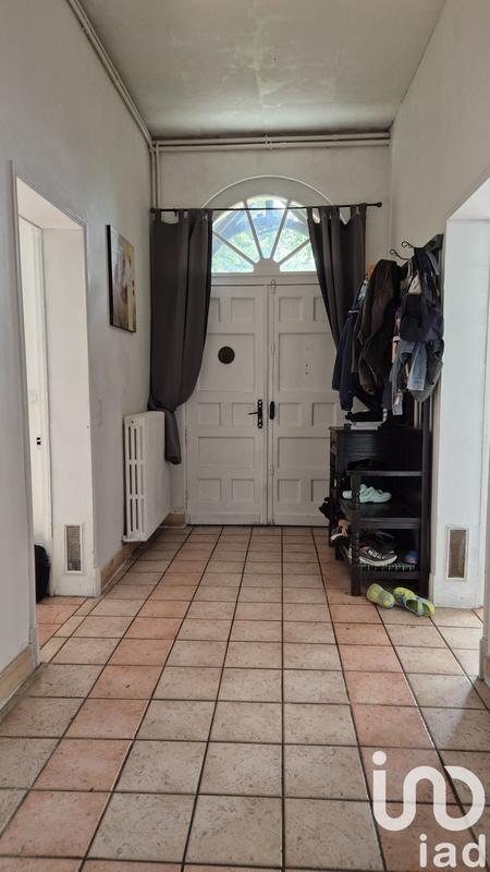 Maison - 196 m² - 7 pièces