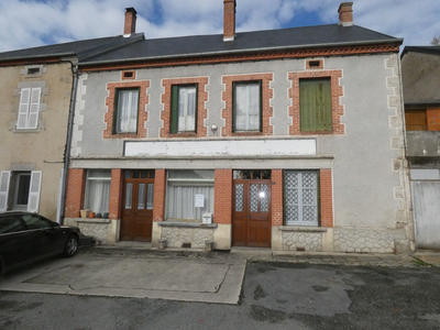 Maison - 194 m² - 8 pièces