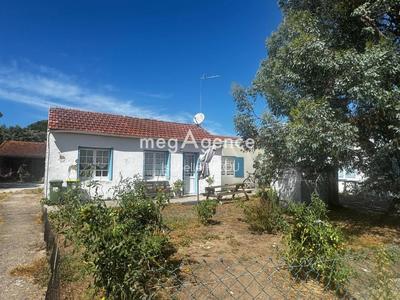 Maison - 200 m² - 6 pièces