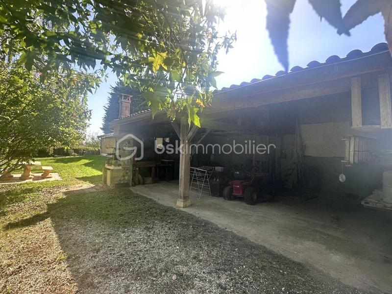 Maison traditionnelle - 148 m² - 8 pièces