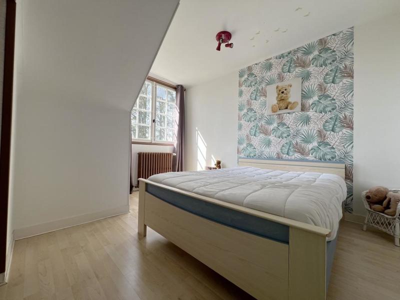 Maison - 188 m² - 8 pièces