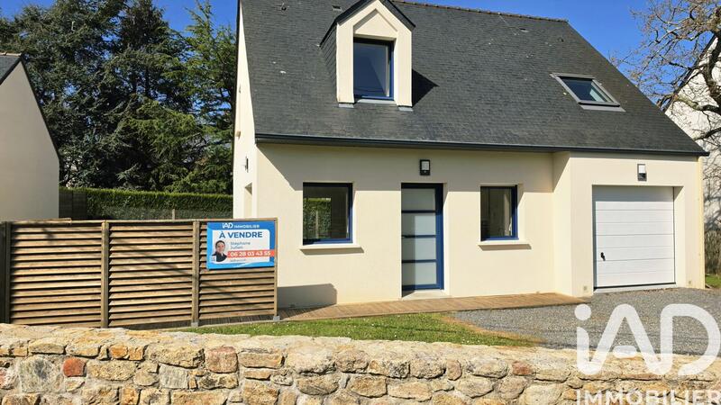 Maison - 90 m² - 5 pièces