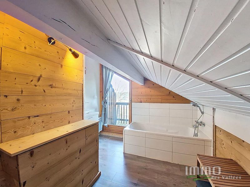 Maison - 87 m² - 5 pièces