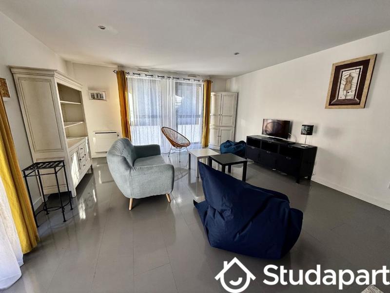 Appartement - 82 m² - 3 pièces