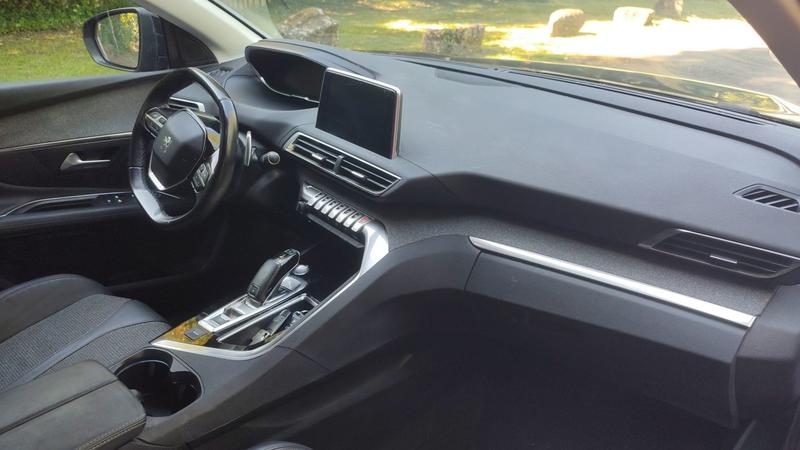 Peugeot 3008 II 1.2 PureTech 130 Eat8 Allure Business