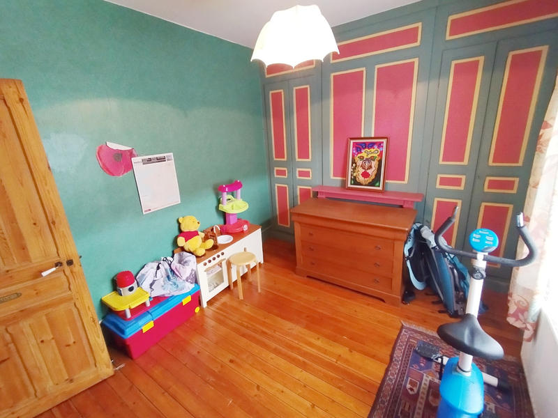 Maison - 183 m² - 6 pièces