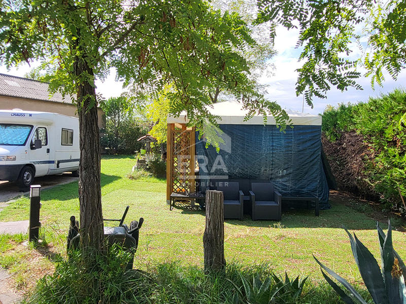 Local commercial - 161 m² - 5 pièces