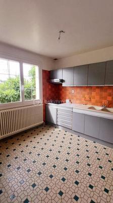 Maison - 85 m² - 5 pièces