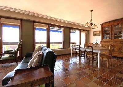 Appartement - 102 m² - 5 pièces