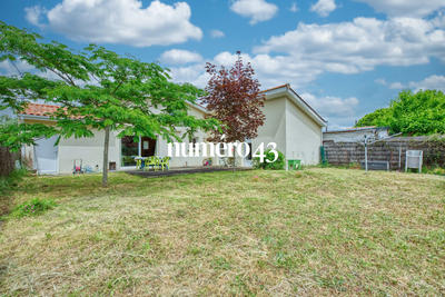 Maison - 100 m² - 4 pièces