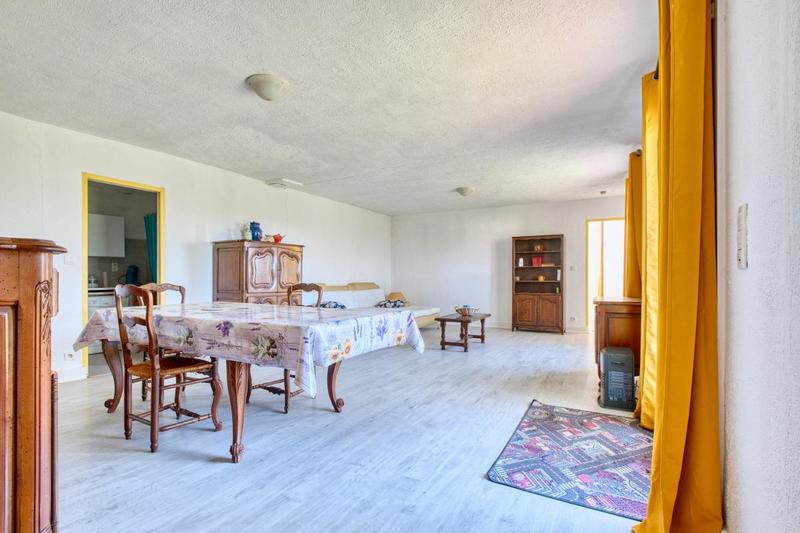 Maison - 90 m² - 3 pièces