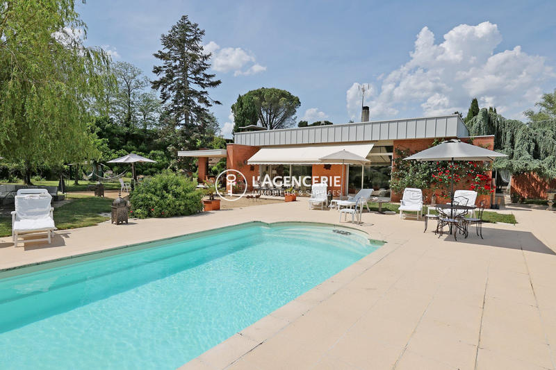 Villa - 400 m² - 7 pièces