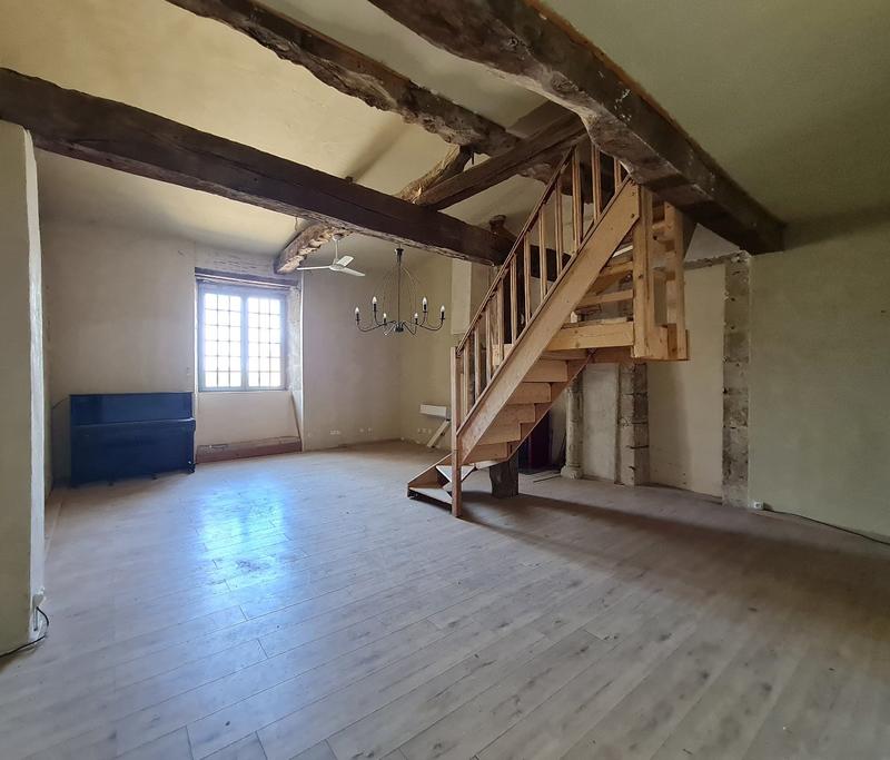 Maison - 231 m² - 7 pièces