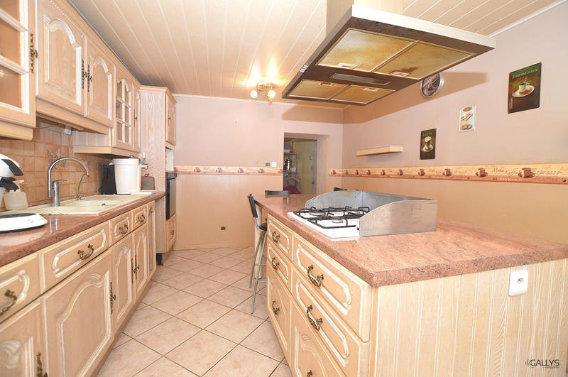 Maison - 145 m² - 6 pièces