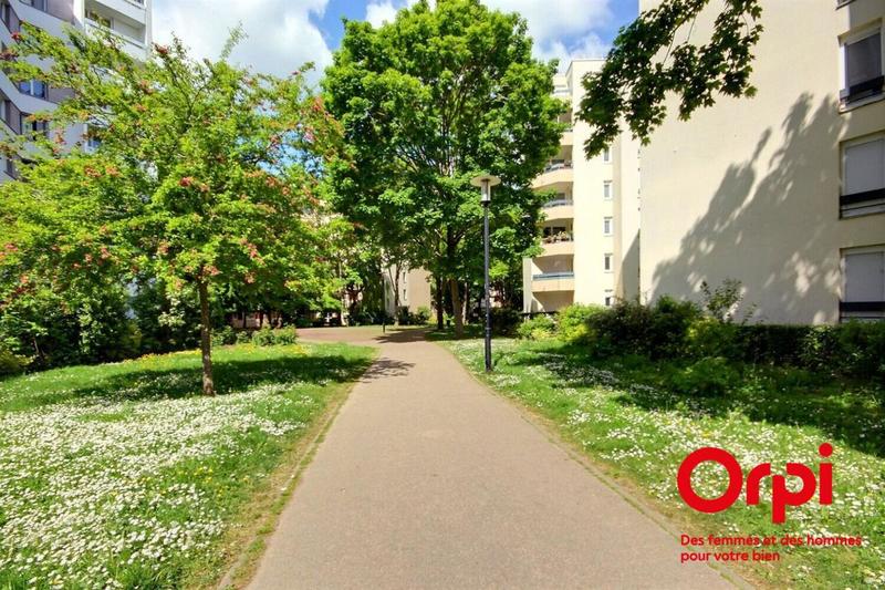 Appartement - 81 m² - 4 pièces