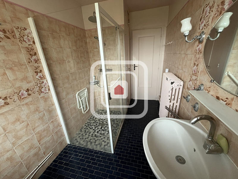 Maison - 97 m² - 5 pièces