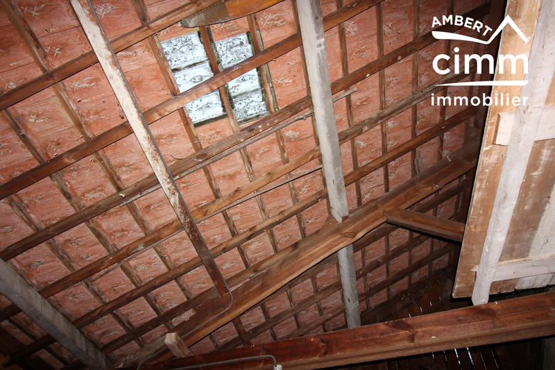 Maison - 180 m² - 12 pièces