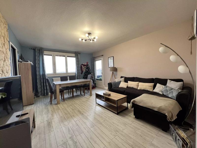 Appartement - 82 m² - 4 pièces