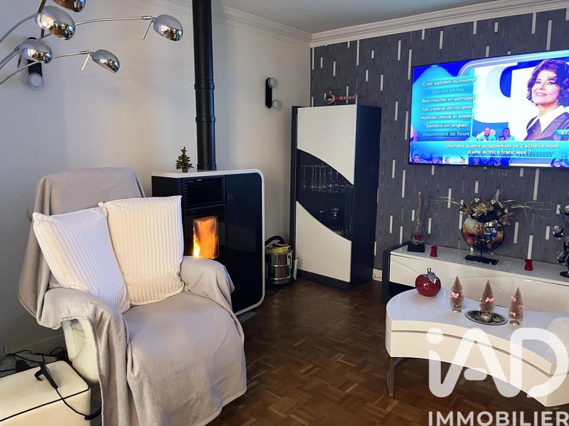 Maison - 325 m² - 13 pièces