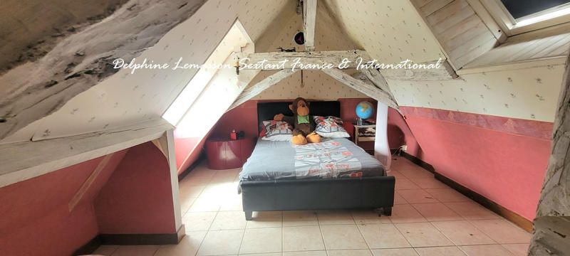 Maison - 260 m² - 8 pièces